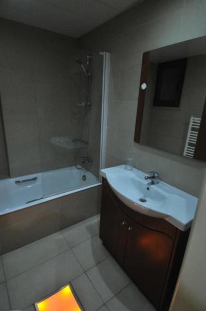 Ithaki Phinikoudes Apartment No. 102 Lárnaka Kültér fotó